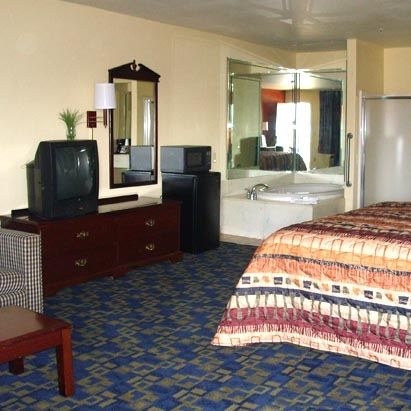 Oxford Inn And Suites Nasa Webster Room photo