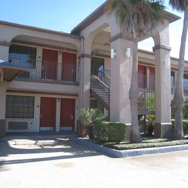 Oxford Inn And Suites Nasa Webster Exterior photo